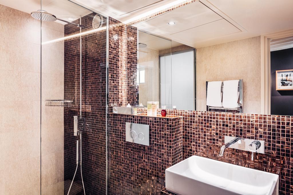 Club Junior Suite