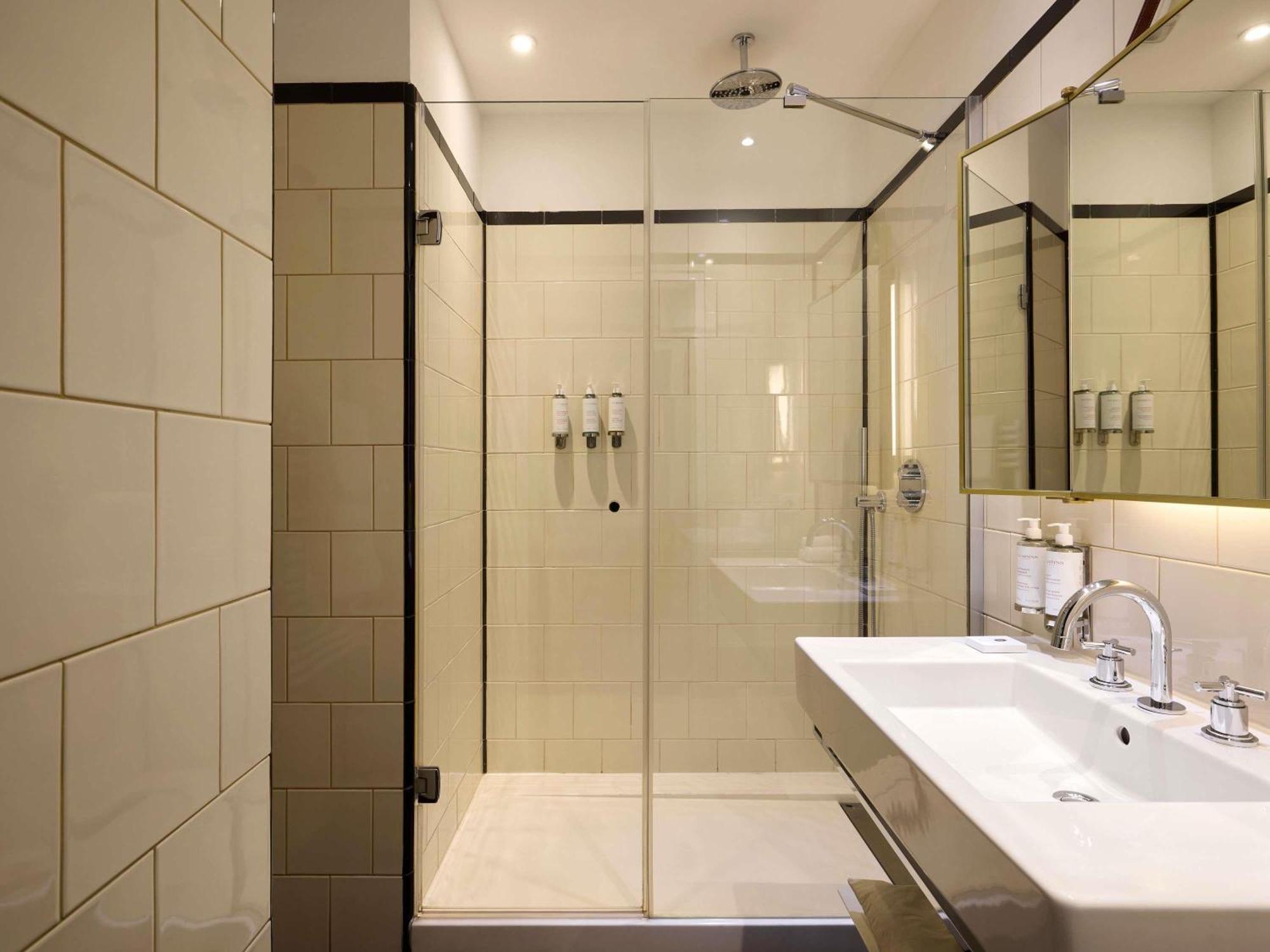 Deluxe Twin Room,1742573321:JPEG